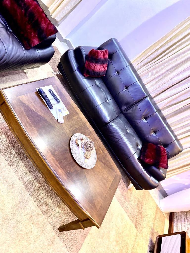 Luxury Suites Chester One Dakar Extérieur photo